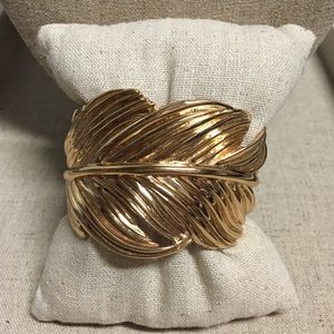Stella & Dot leaf cuff bracelet